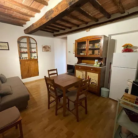La Chiocciola Centro Storico Apartment *